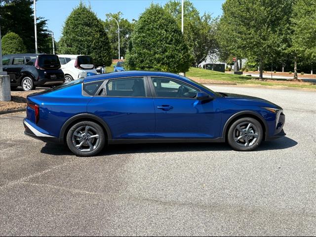 2025 Kia K4 LXS - Photo 6