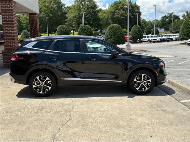 2025 Kia Sportage EX - Photo 6