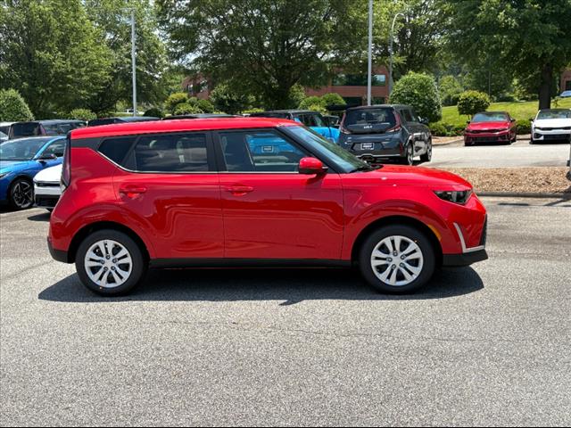 2025 Kia Soul LX - Photo 6