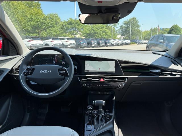 2025 Kia Niro EX - Photo 7