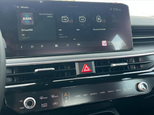 2025 Kia K5 GT-Line - Photo 8