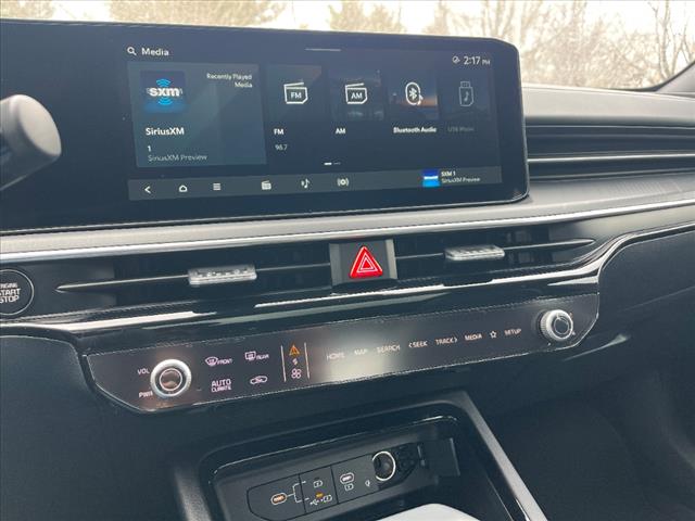 2025 Kia K5 GT-Line - Photo 8