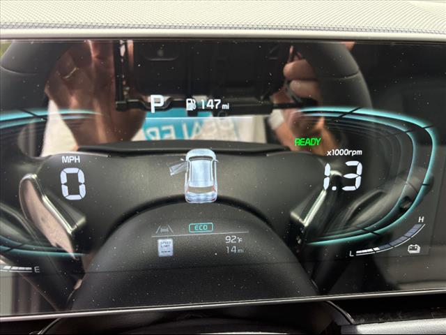 2025 Kia Niro EX - Photo 8