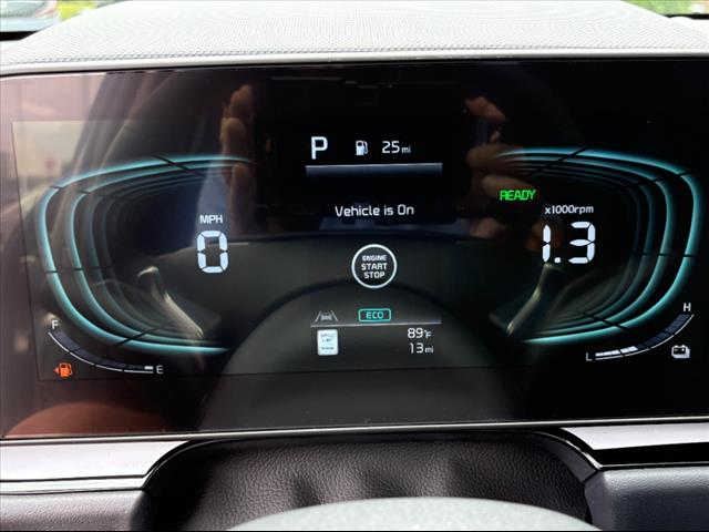 2025 Kia Niro EX - Photo 8