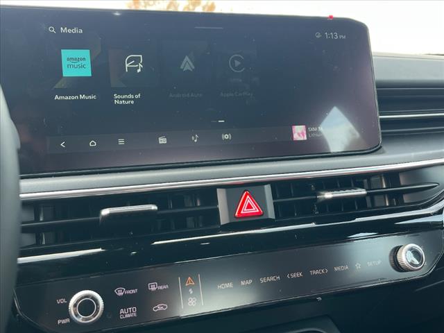 2025 Kia K5 GT-Line - Photo 9