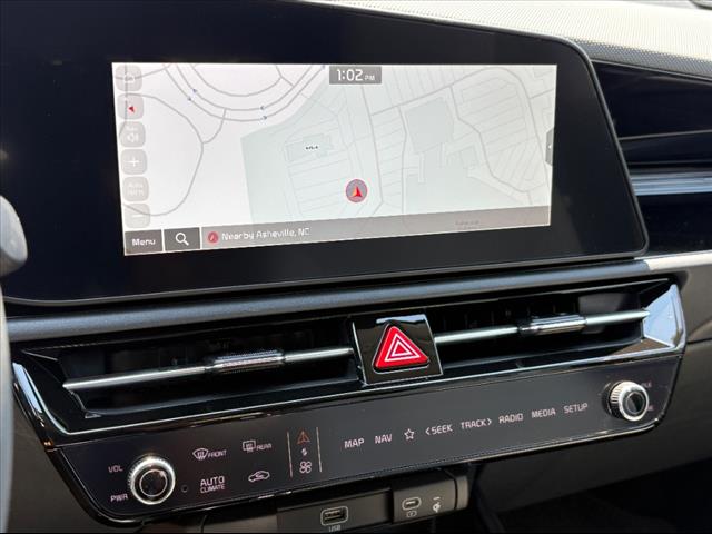 2025 Kia Niro EX - Photo 9