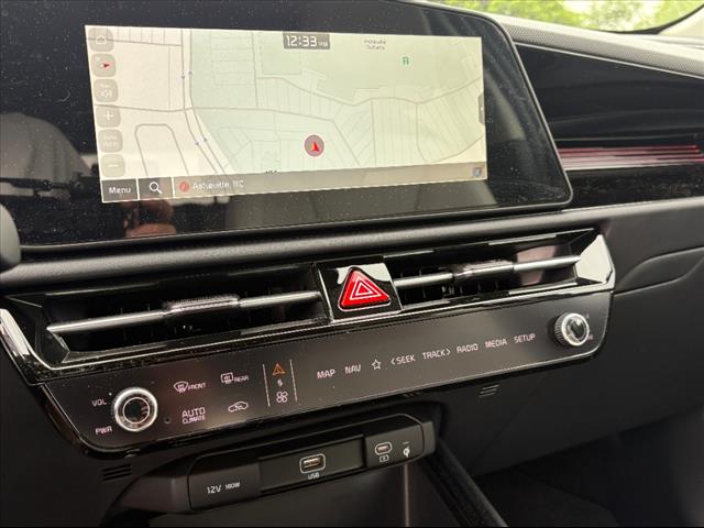 2025 Kia Niro EX - Photo 9
