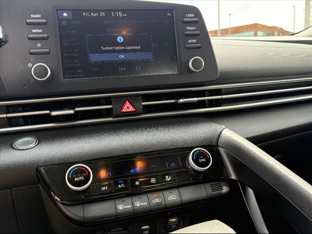 2023 Hyundai ELANTRA SEL