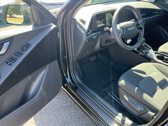 2025 Kia Niro LX