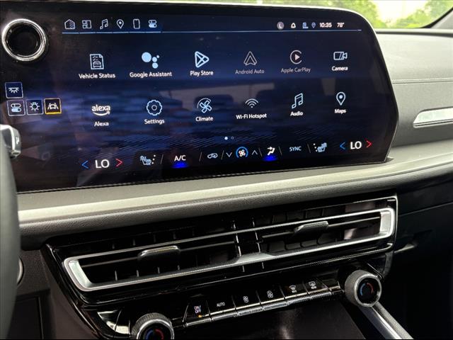2024 Chevrolet Traverse LS