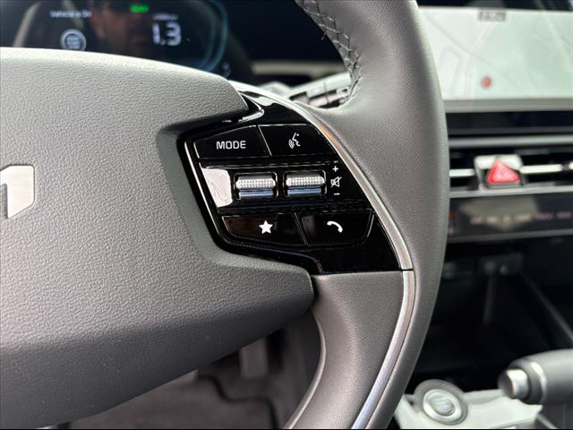 2025 Kia Niro EX