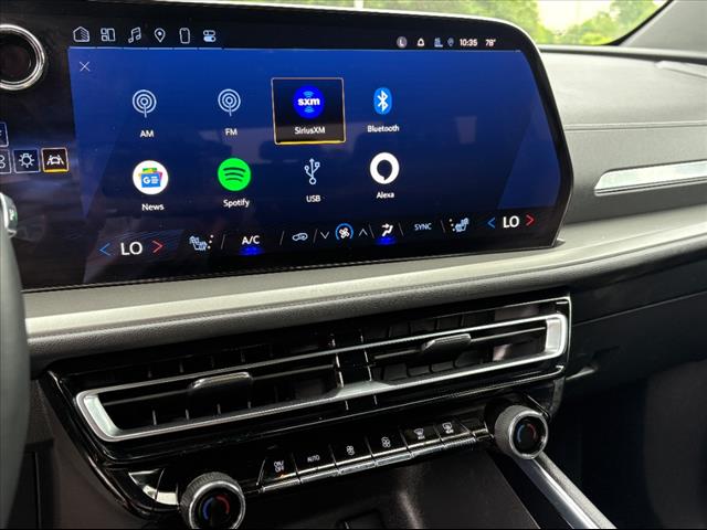 2024 Chevrolet Traverse LS