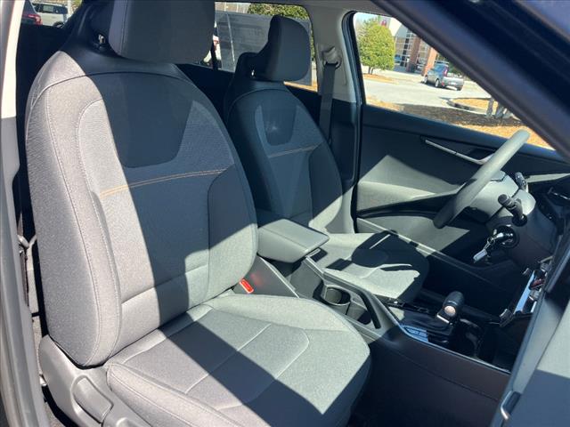 2025 Kia Niro LX