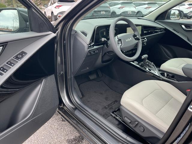 2025 Kia Niro EX