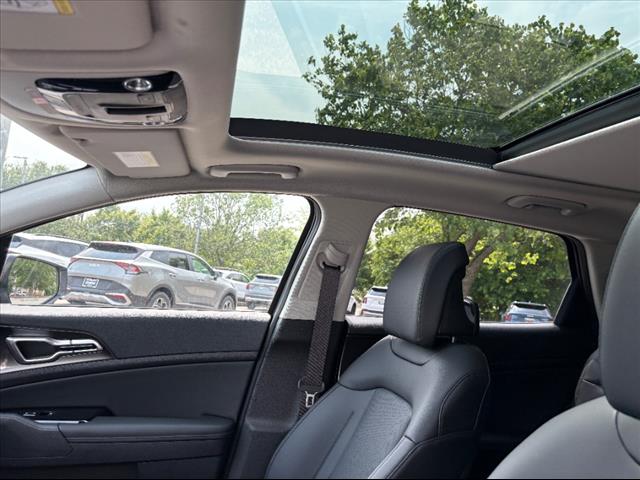 2025 Kia Sportage Hybrid EX