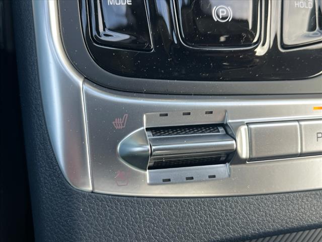 2025 Kia Carnival SX