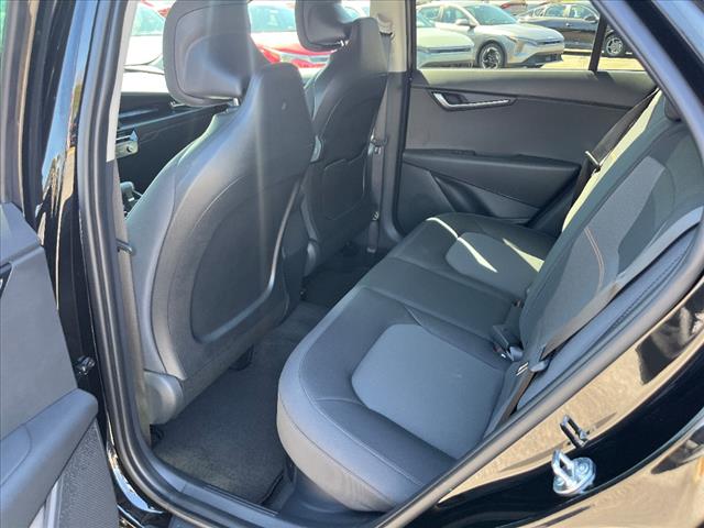 2025 Kia Niro LX