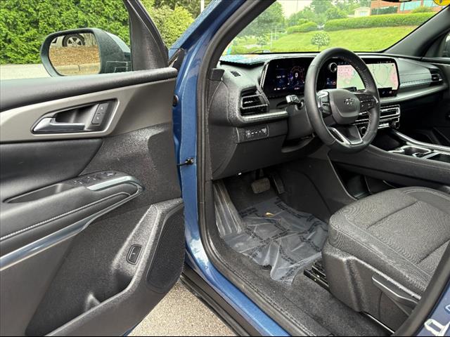 2024 Chevrolet Traverse LS