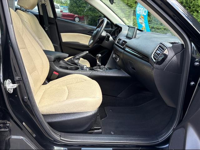 2015 Mazda Mazda3 i Touring
