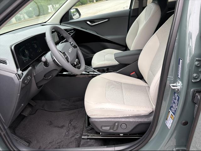 2025 Kia Niro EX