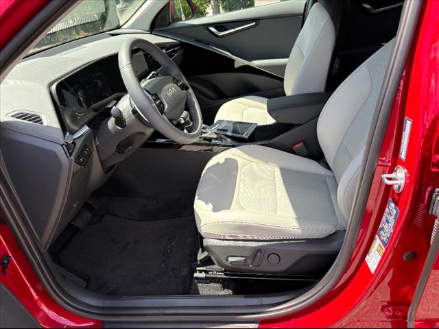 2025 Kia Niro EX