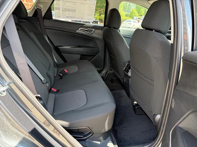 2025 Kia Sportage Hybrid LX