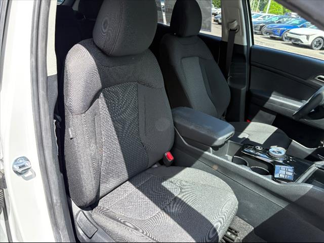 2025 Kia Sportage Hybrid LX