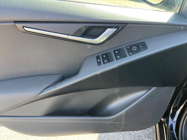 2025 Kia Niro LX