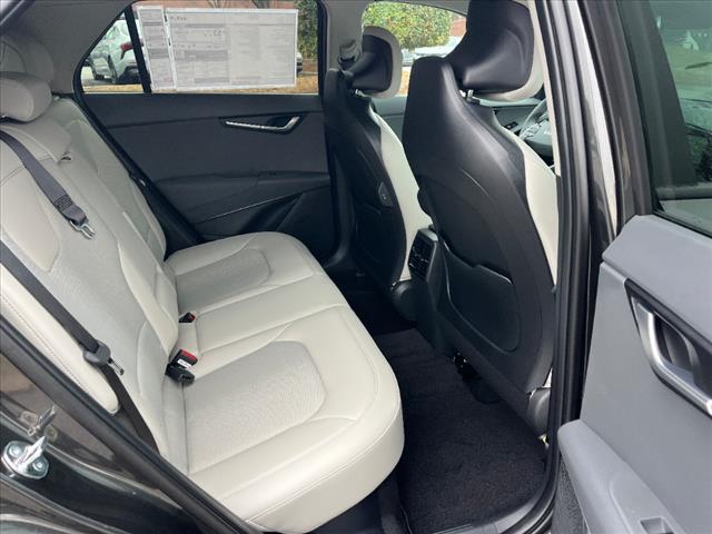 2025 Kia Niro EX