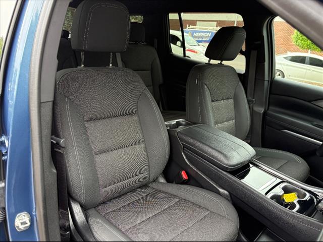 2024 Chevrolet Traverse LS