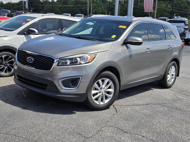 2016 Kia Sorento LX - 5XYPG4A5XGG178546 - Paramount Kia of Asheville