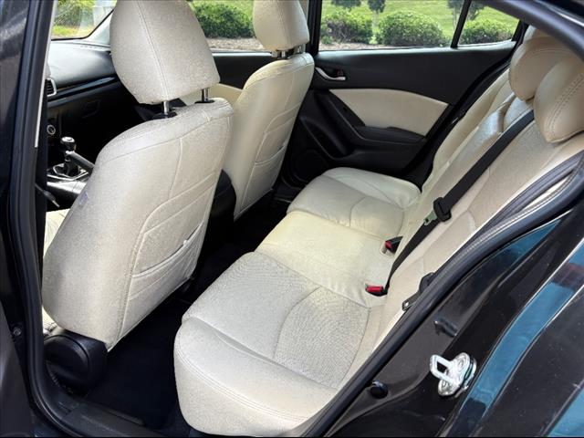 2015 Mazda Mazda3 i Touring