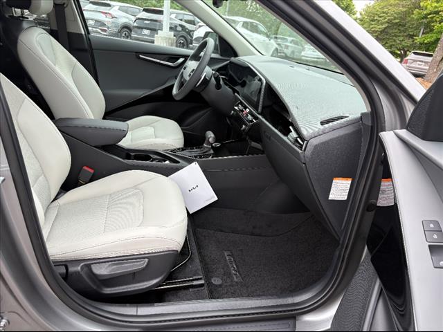 2025 Kia Niro EX Touring