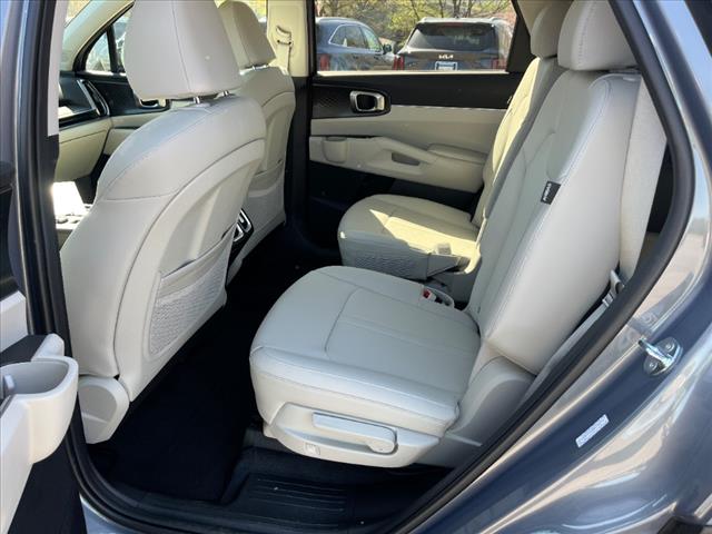 2025 Kia Sorento EX