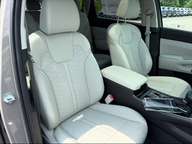2025 Kia Sorento X-Line EX