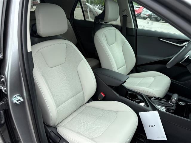2025 Kia Niro EX Touring