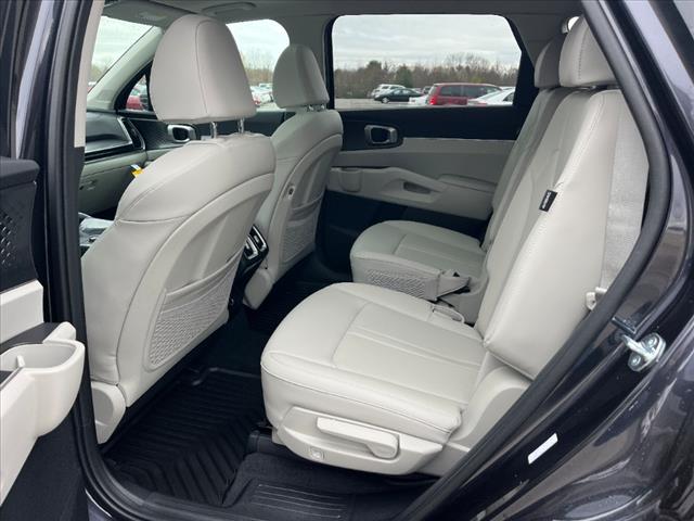 2025 Kia Sorento EX