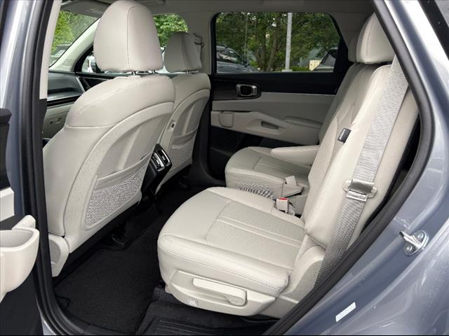2025 Kia Sorento EX