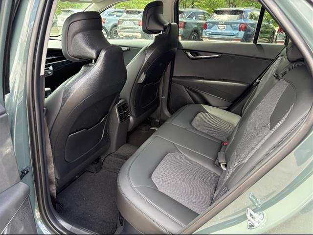 2025 Kia Niro EX