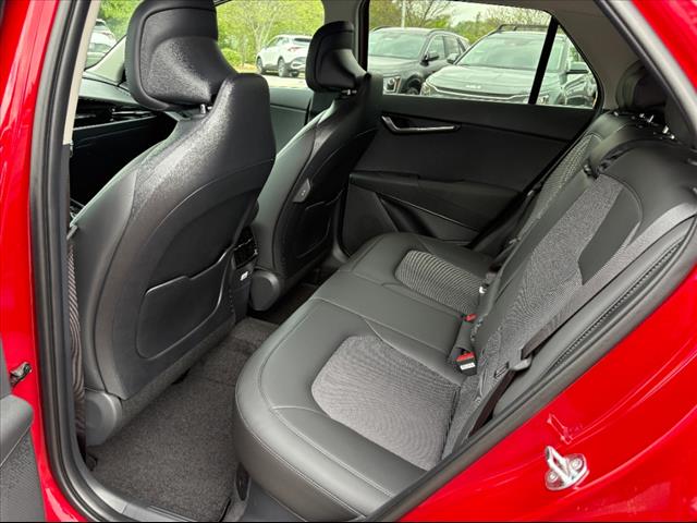 2025 Kia Niro EX
