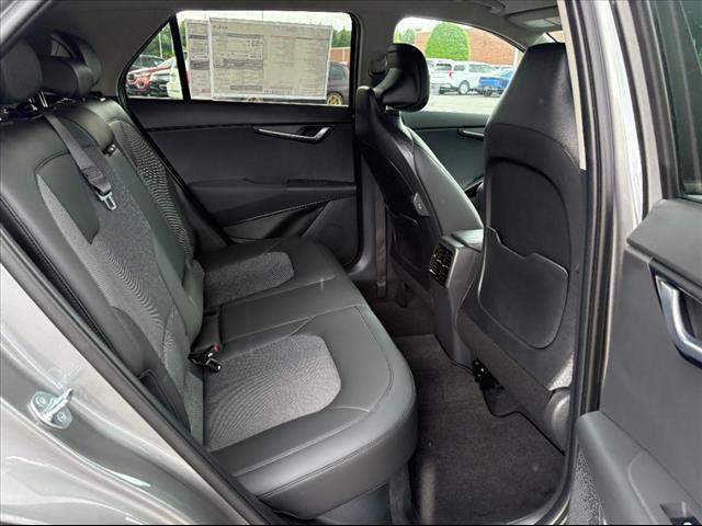 2025 Kia Niro EX