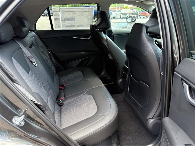 2025 Kia Niro EX Touring