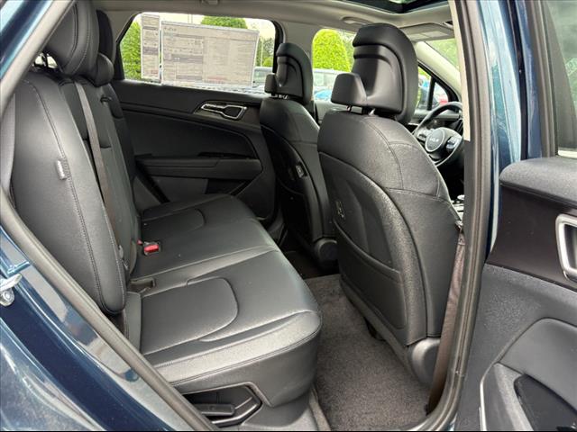 2025 Kia Sportage Hybrid EX