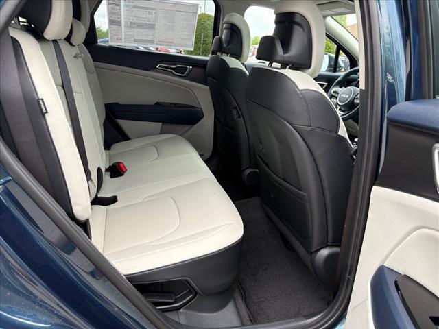 2025 Kia Sportage Hybrid EX