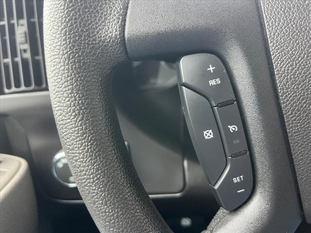2022 Chevrolet Express LS