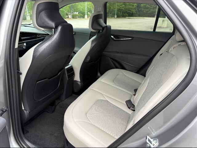 2025 Kia Niro EX Touring