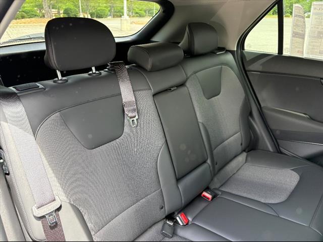 2025 Kia Niro EX