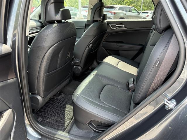 2025 Kia Sportage Hybrid EX