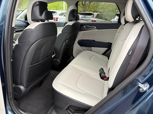 2025 Kia Sportage Hybrid EX