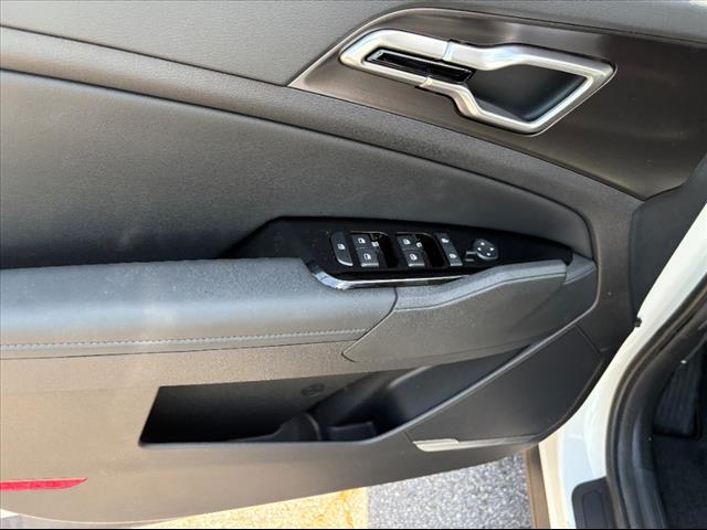 2025 Kia Sportage Hybrid EX
